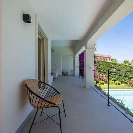 Serrendy Petit Bijou Maison Style Rooftop Hauteurs De Mandelieu *